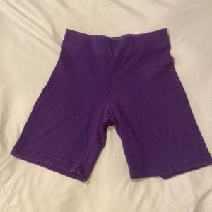 Invisible waistband purple biker length shorts